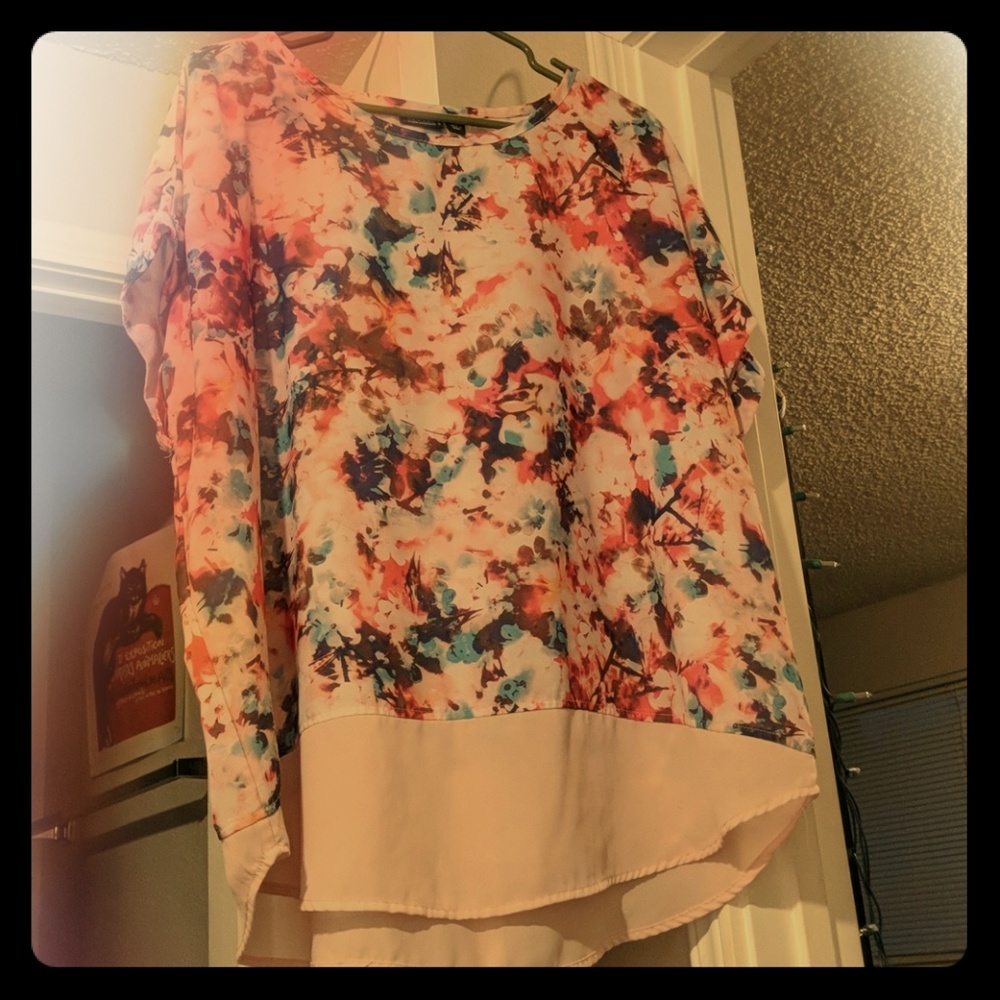 a.n.a --Unique and flowy summer top
